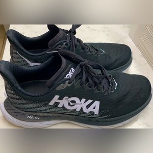 Hoka Mach 5. 10.5D